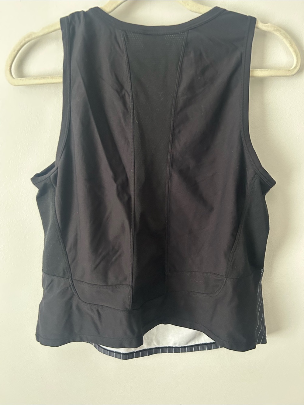 Nike Women’s Black & White Tennis Tank Top with Red Swoosh - Picture 2 of 5